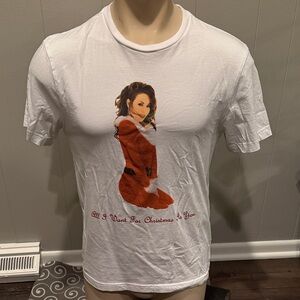 Z Mariah Carey Christmas Holiday Festive White Tee with Red Graphic